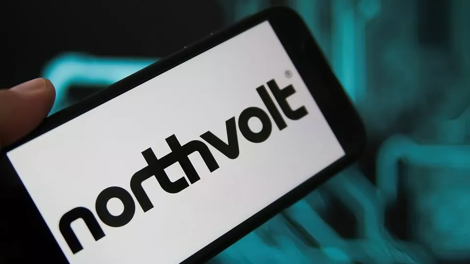 Scania köper fabrik av krisande Northvolt