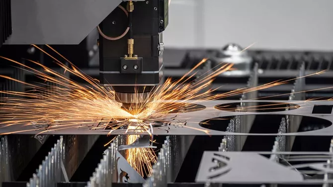 Svensk tillverkningspartner -, CAD och prototyp till färdig produkt
