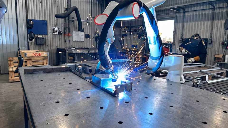 Svensk tillverkningspartner – från CAD och prototyp till färdig produkt Svensk tillverkningspartner – från CAD och prototyp till färdig produkt
