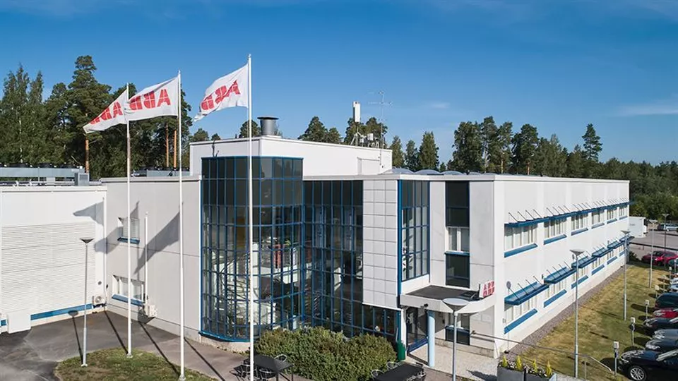 Plastavfall minskat till hälften i ABB:s fabrik Plastavfall minskat till hälften i ABB:s fabrik