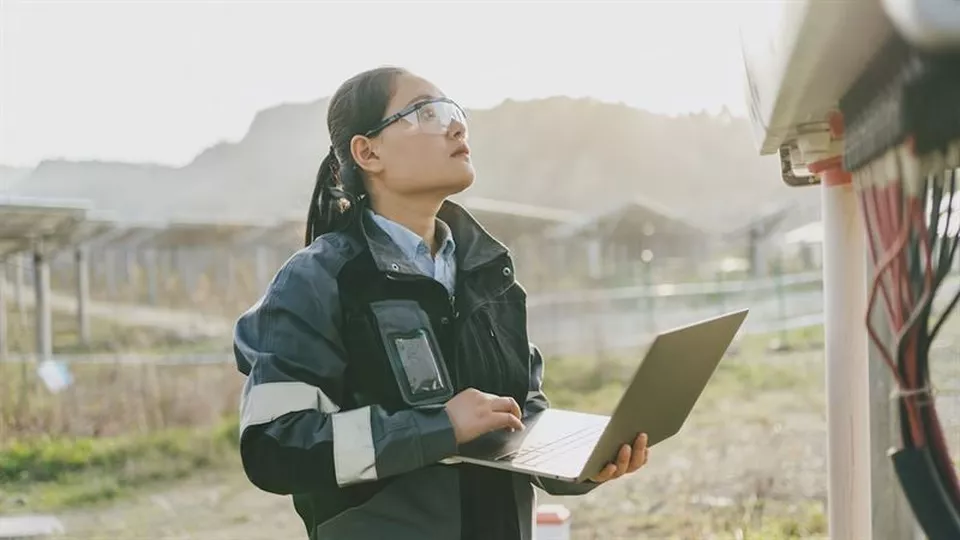 ABB hjälper industrier att bli bättre med generativ AI