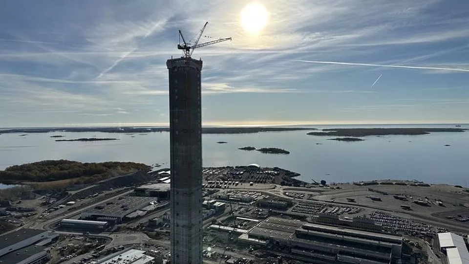 ABB elektrifierar världens största fabrik för högspänd sjökabel ABB elektrifierar världens största fabrik för högspänd sjökabel