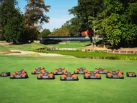 15 Husqvarna-robotgräsklippare arbetar nattetid på The Belfry