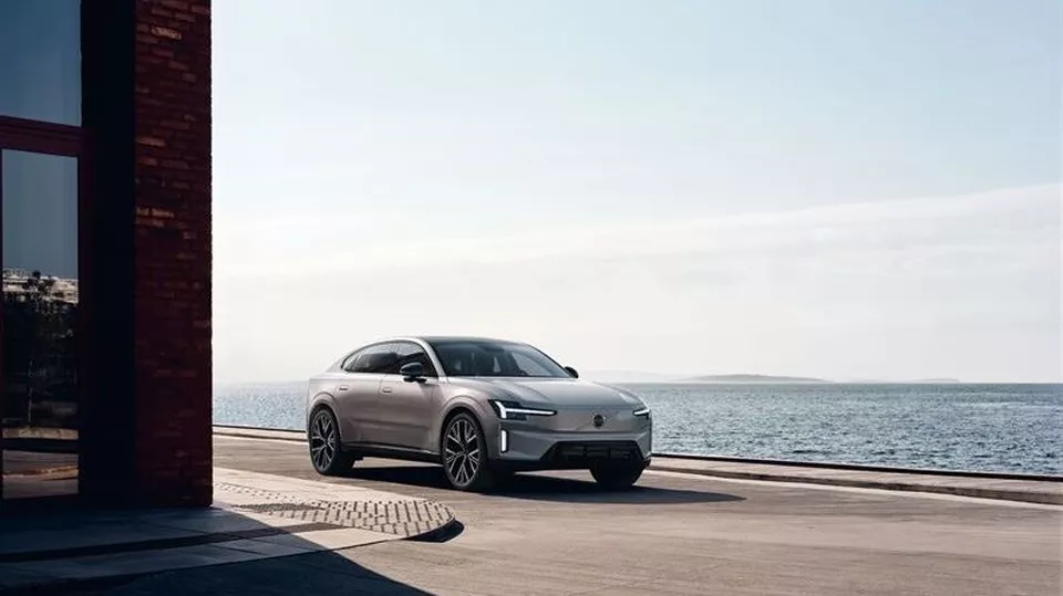Elbilarna går mot strömmen när Volvo Cars försäljning backar