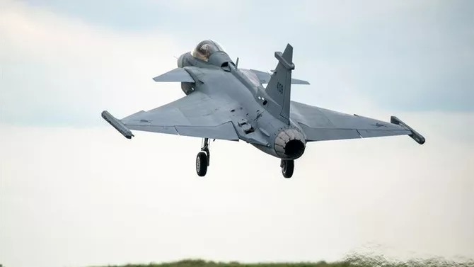 Första brasilianskbyggda Gripen E har lyft - historisk milstolpe för Saab och Embraer