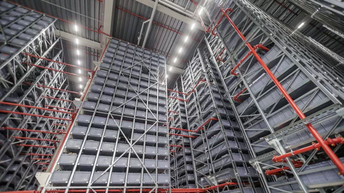 240 robotar ska automatisera nytt logistikcenter i Norrköping