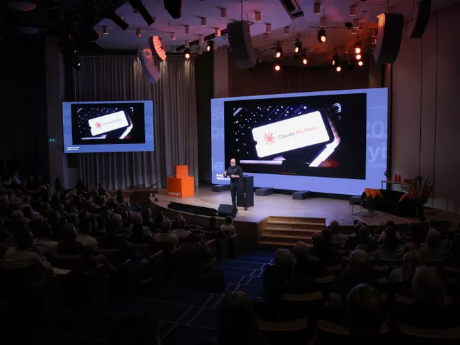Uppkopplad industri i fokus när 1000 samlades på Orange Cyberdefense Live