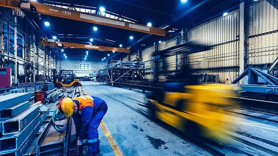 Nya maskinförordningen skärper kraven på AI, cybersäkerhet och autonoma maskiner Nya maskinförordningen skärper kraven på AI, cybersäkerhet och autonoma maskiner