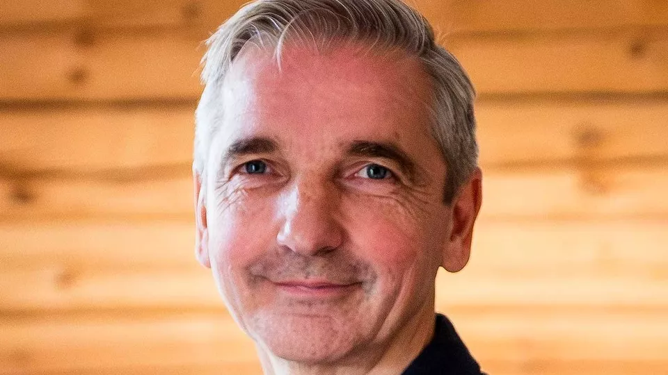 Industrins inköp blir mer strategiskt – nya krav på kompetens och leverantörssamarbeten Industrins inköp blir mer strategiskt – nya krav på kompetens och leverantörssamarbeten