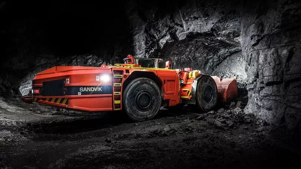 Ny stororder till Sandvik – levererar automatiserade gruvmaskiner till koppargruva i Kongo Sandvik-lastare i en underjordisk gruva.
