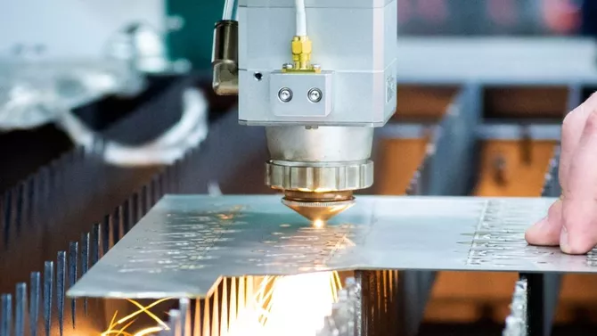 Laserskärning i världsklass - Rörlaser, Planlaser & Robotsvetsning